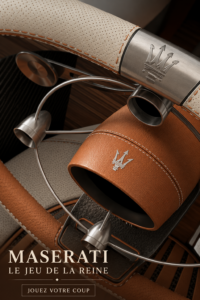 Une vue intérieure élégante d'une Maserati, mettant en valeur son luxe et son confort.