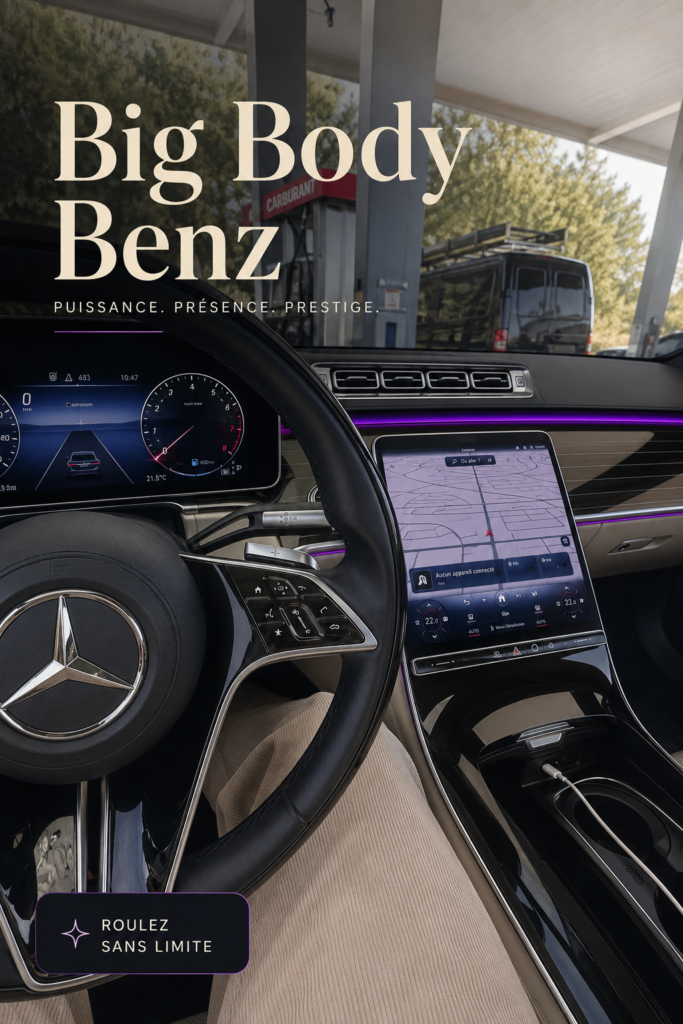 Intérieur élégant d'une voiture Mercedes-Benz, mettant en avant le luxe et le confort.