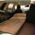 Matelas SUV confortable installé dans une voiture de luxe