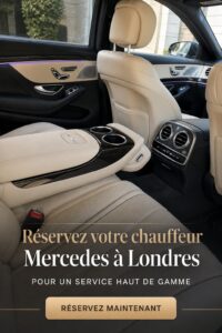 Un chauffeur en costume à côté d'une Mercedes élégante à Londres