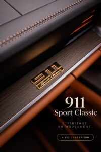 Intérieur luxueux de la Porsche 911 Sport Classic avec cuir et finitions élégantes